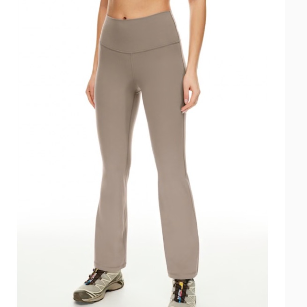 Aritzia TnaButter Flare Leggings - Turner Taupe